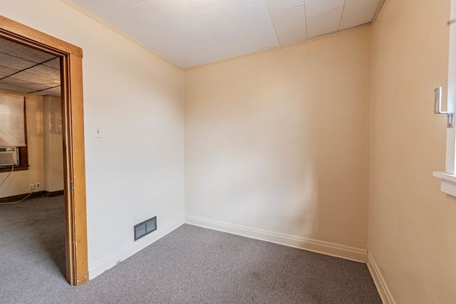 13303 S Brandon Avenue, Chicago, IL 60633