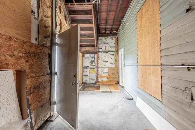 13303 S Brandon Avenue, Chicago, IL 60633