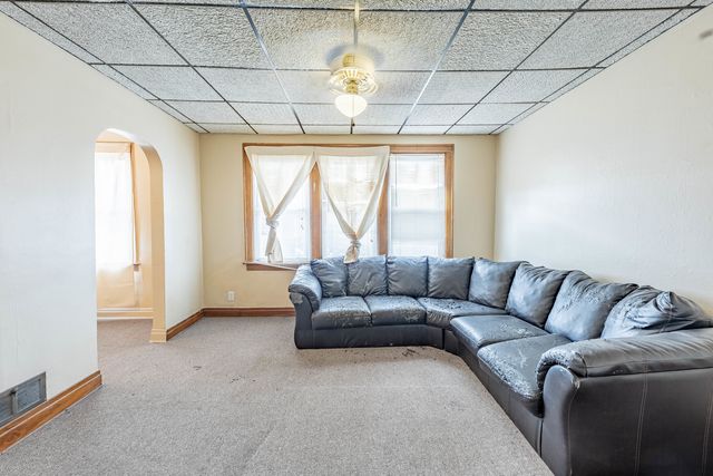 13303 S Brandon Avenue, Chicago, IL 60633