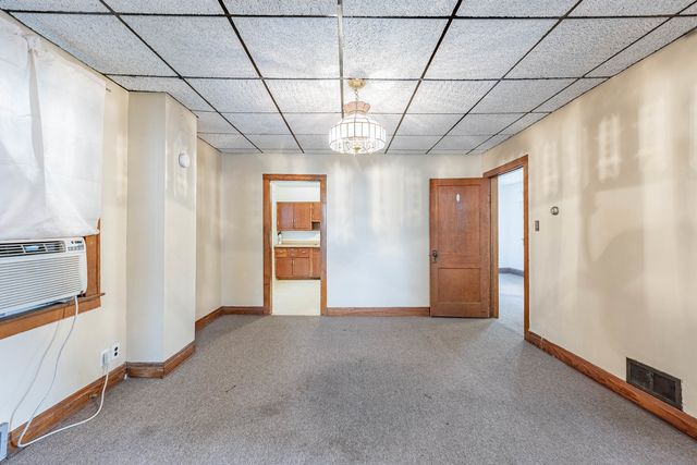 13303 S Brandon Avenue, Chicago, IL 60633