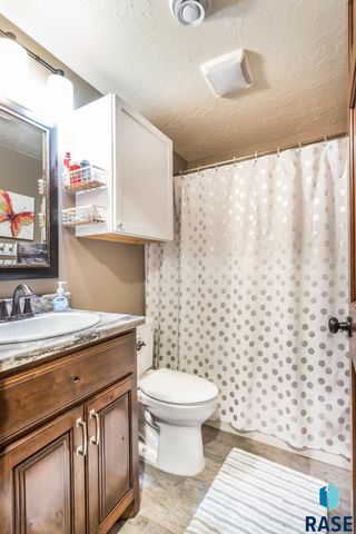 435 N Jenny Ave Avenue, Tea, SD 57064