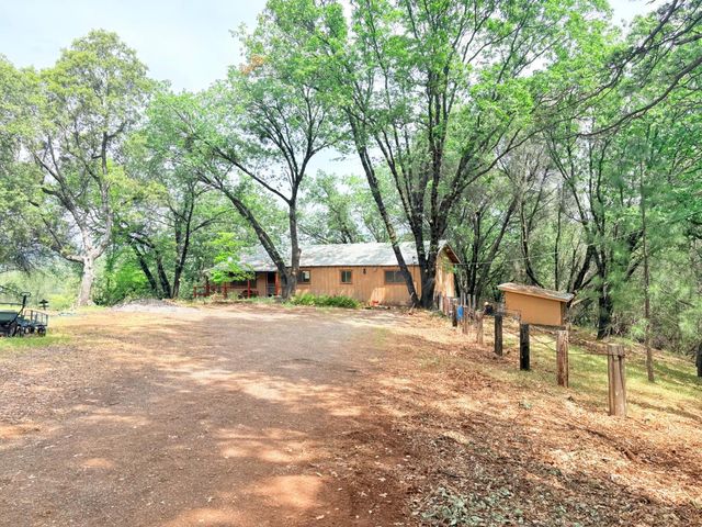 12063 Woodacre Rd, Grass Valley, CA 95949
