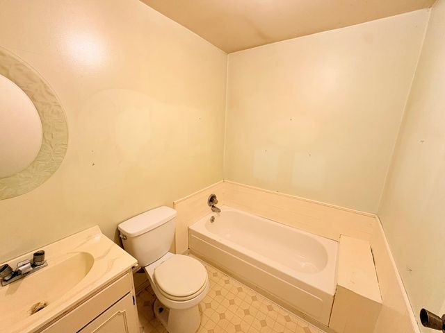 12063 Woodacre Rd, Grass Valley, CA 95949