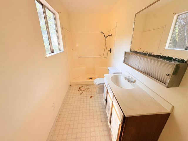 12063 Woodacre Rd, Grass Valley, CA 95949