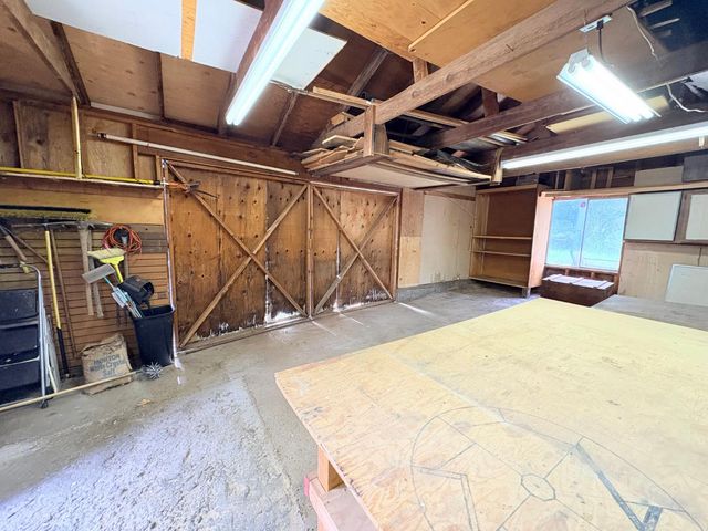 12063 Woodacre Rd, Grass Valley, CA 95949