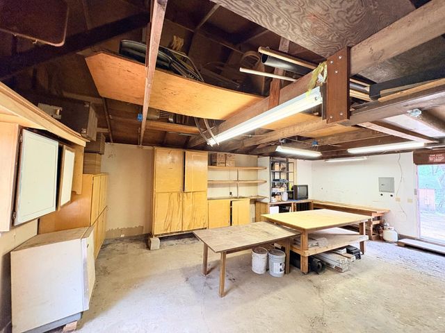 12063 Woodacre Rd, Grass Valley, CA 95949