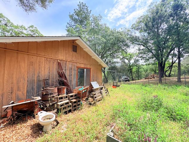 12063 Woodacre Rd, Grass Valley, CA 95949