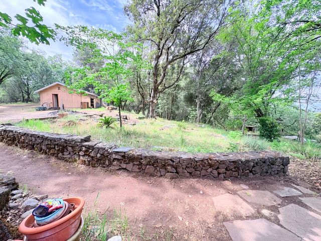 12063 Woodacre Rd, Grass Valley, CA 95949