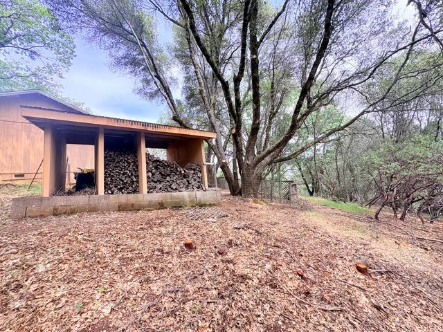 12063 Woodacre Rd, Grass Valley, CA 95949