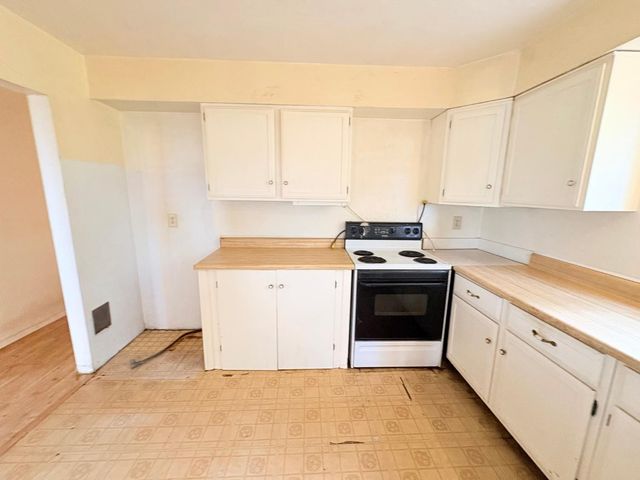 12063 Woodacre Rd, Grass Valley, CA 95949
