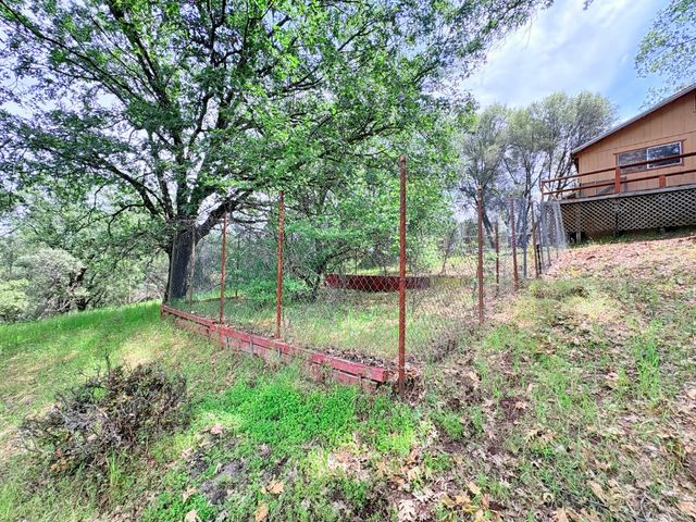 12063 Woodacre Rd, Grass Valley, CA 95949