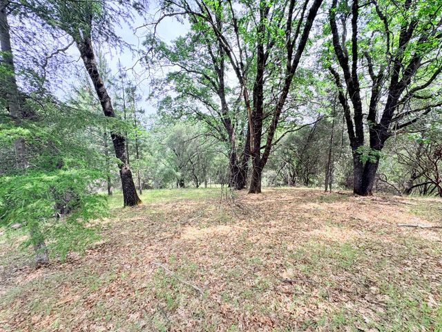 12063 Woodacre Rd, Grass Valley, CA 95949