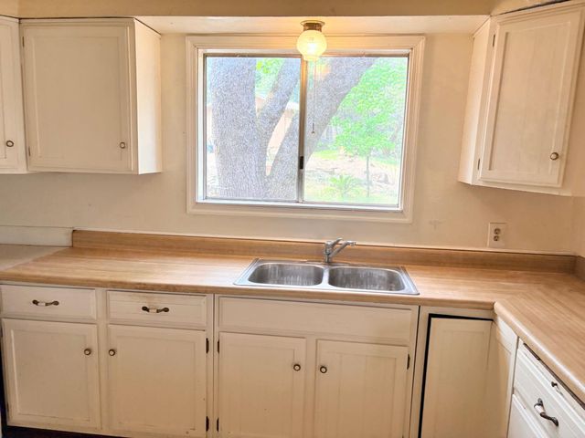 12063 Woodacre Rd, Grass Valley, CA 95949