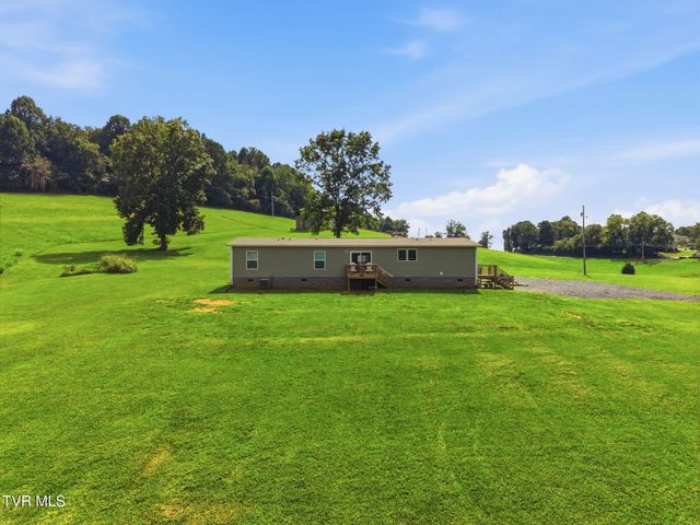 323 Fox Pvt Drive, Bluff City, TN 37618