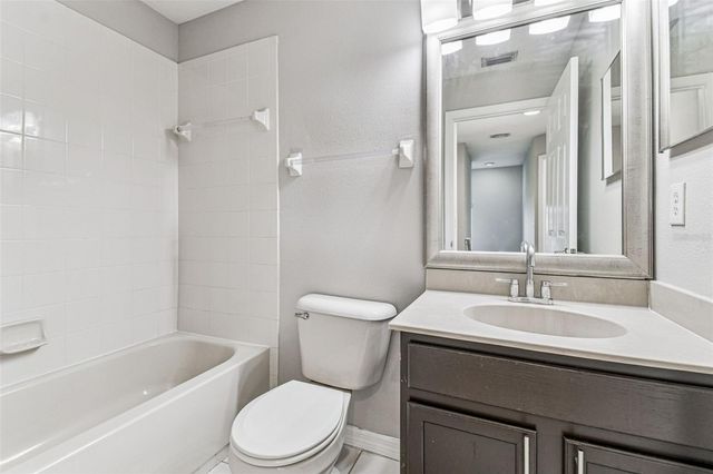 11651 DECLARATION DRIVE, Tampa, FL 33635