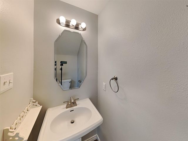 13323 Ambrosa Drive, Houston, TX 77044