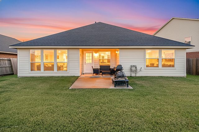 1903 Lantana Spring Lane, Pearland, TX 77581
