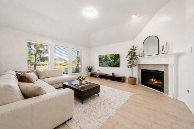 1903 Lantana Spring Lane, Pearland, TX 77581