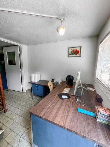 3808 Andrews Road, Medford, OR 97501