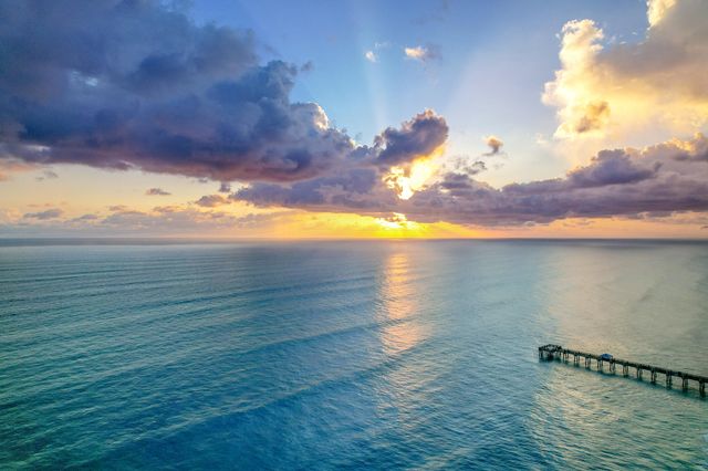 14100 Paradise Point Road, Palm Beach Gardens, FL 33410