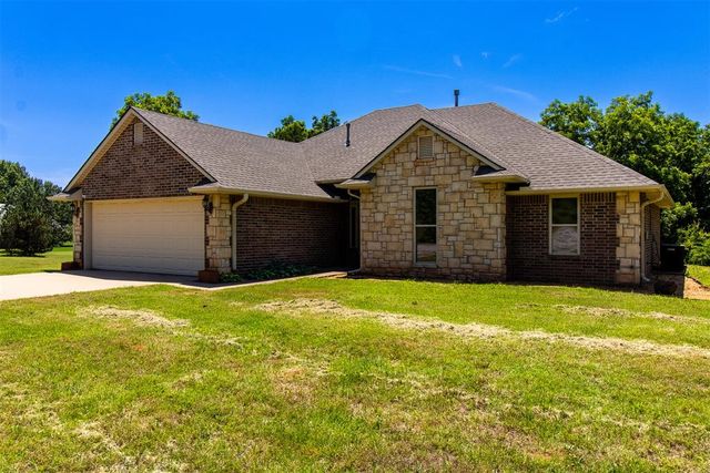 900301 S Oak Hill Drive, Chandler, OK 74834