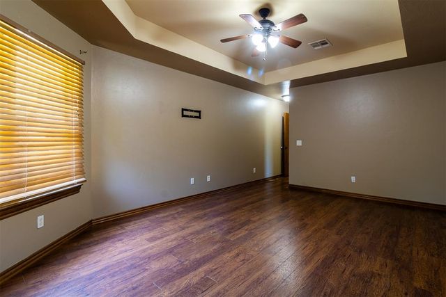 900301 S Oak Hill Drive, Chandler, OK 74834