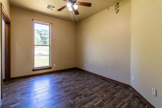 900301 S Oak Hill Drive, Chandler, OK 74834