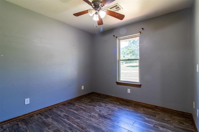 900301 S Oak Hill Drive, Chandler, OK 74834
