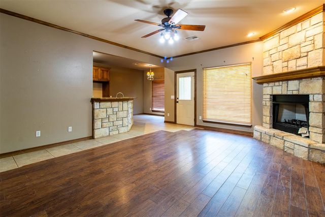 900301 S Oak Hill Drive, Chandler, OK 74834