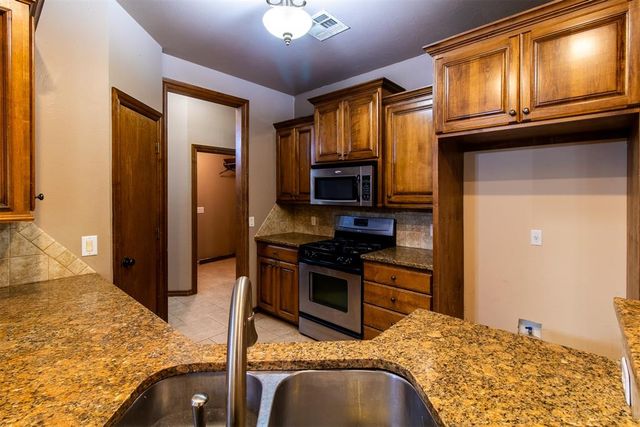 900301 S Oak Hill Drive, Chandler, OK 74834