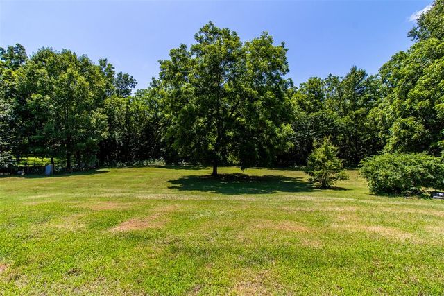 900301 S Oak Hill Drive, Chandler, OK 74834