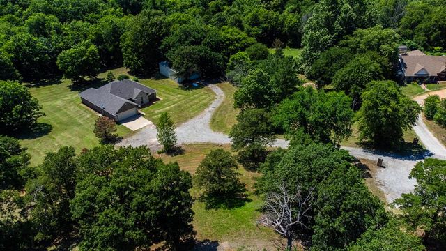 900301 S Oak Hill Drive, Chandler, OK 74834