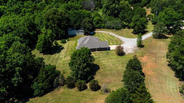 900301 S Oak Hill Drive, Chandler, OK 74834