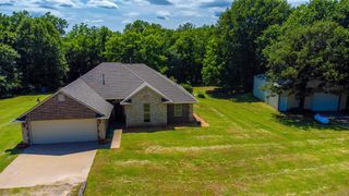 900301 S Oak Hill Drive, Chandler, OK 74834