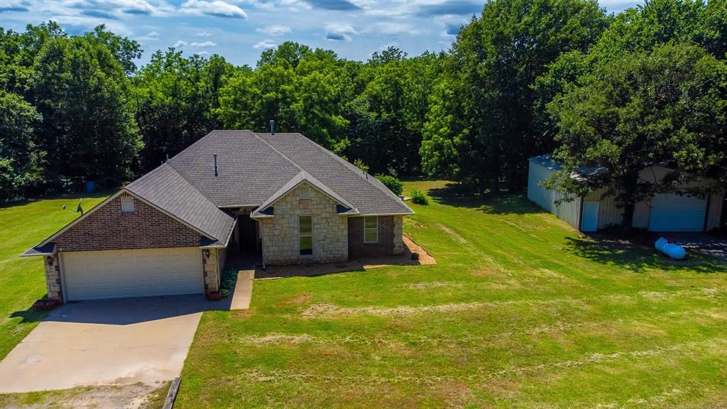 900301 S Oak Hill Drive, Chandler, OK 74834