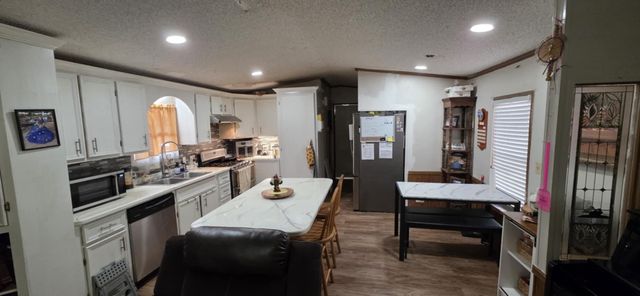 203 Oak Creek Drive, Oyster Creek, TX 77541