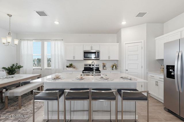 6534 Pelican Avenue, Las Cruces, NM 88012