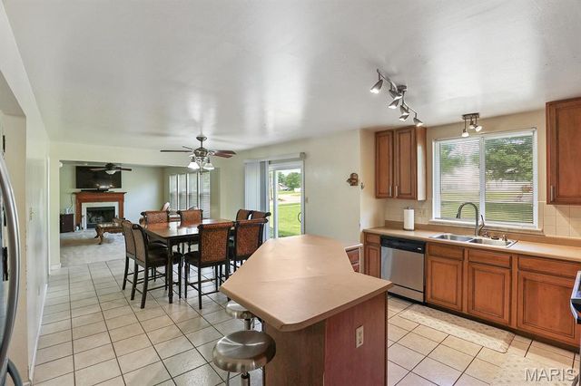 2701 Emerald Creek Court, Florissant, MO 63031