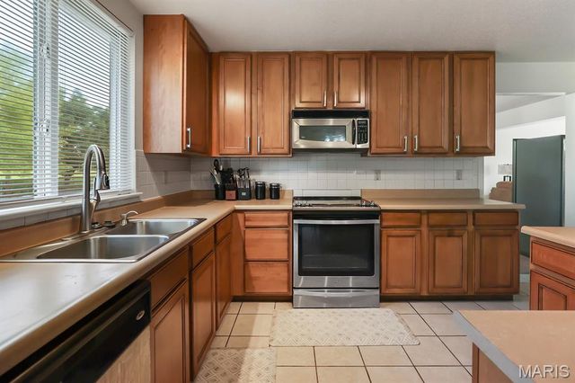 2701 Emerald Creek Court, Florissant, MO 63031