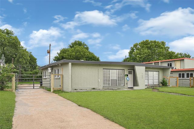 7537 Westover Street B, Houston, TX 77087