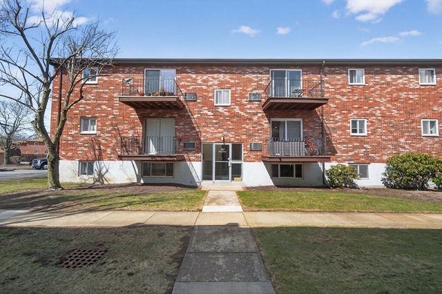 20 Westgate Rd 2, Boston, MA 02467