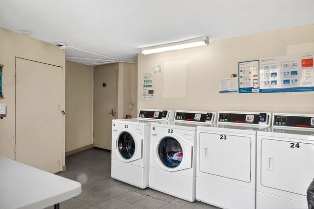 20 Westgate Rd 2, Boston, MA 02467