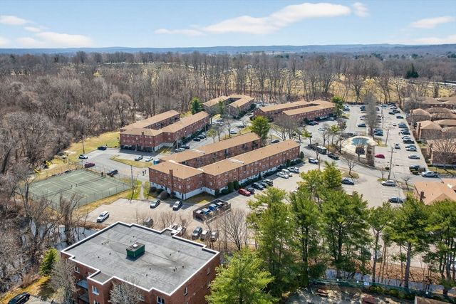 20 Westgate Rd 2, Boston, MA 02467