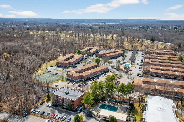 20 Westgate Rd 2, Boston, MA 02467