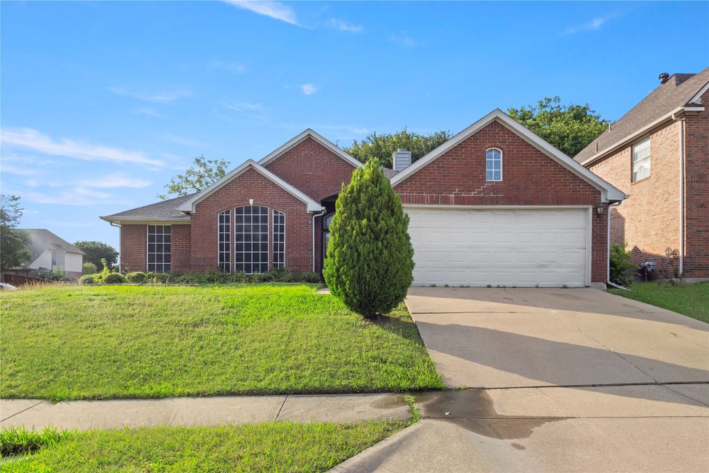 8343 Crystalwood Drive, Dallas, TX 75249