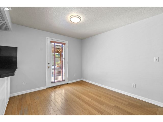 620 Sw ORCHID St, Portland, OR 97219