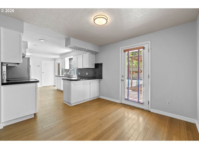 620 Sw ORCHID St, Portland, OR 97219