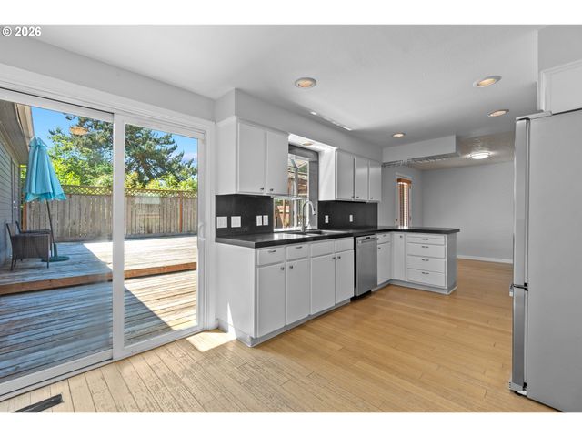 620 Sw ORCHID St, Portland, OR 97219