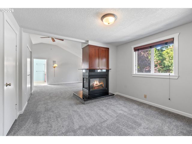 620 Sw ORCHID St, Portland, OR 97219