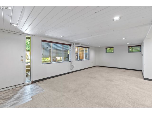 620 Sw ORCHID St, Portland, OR 97219